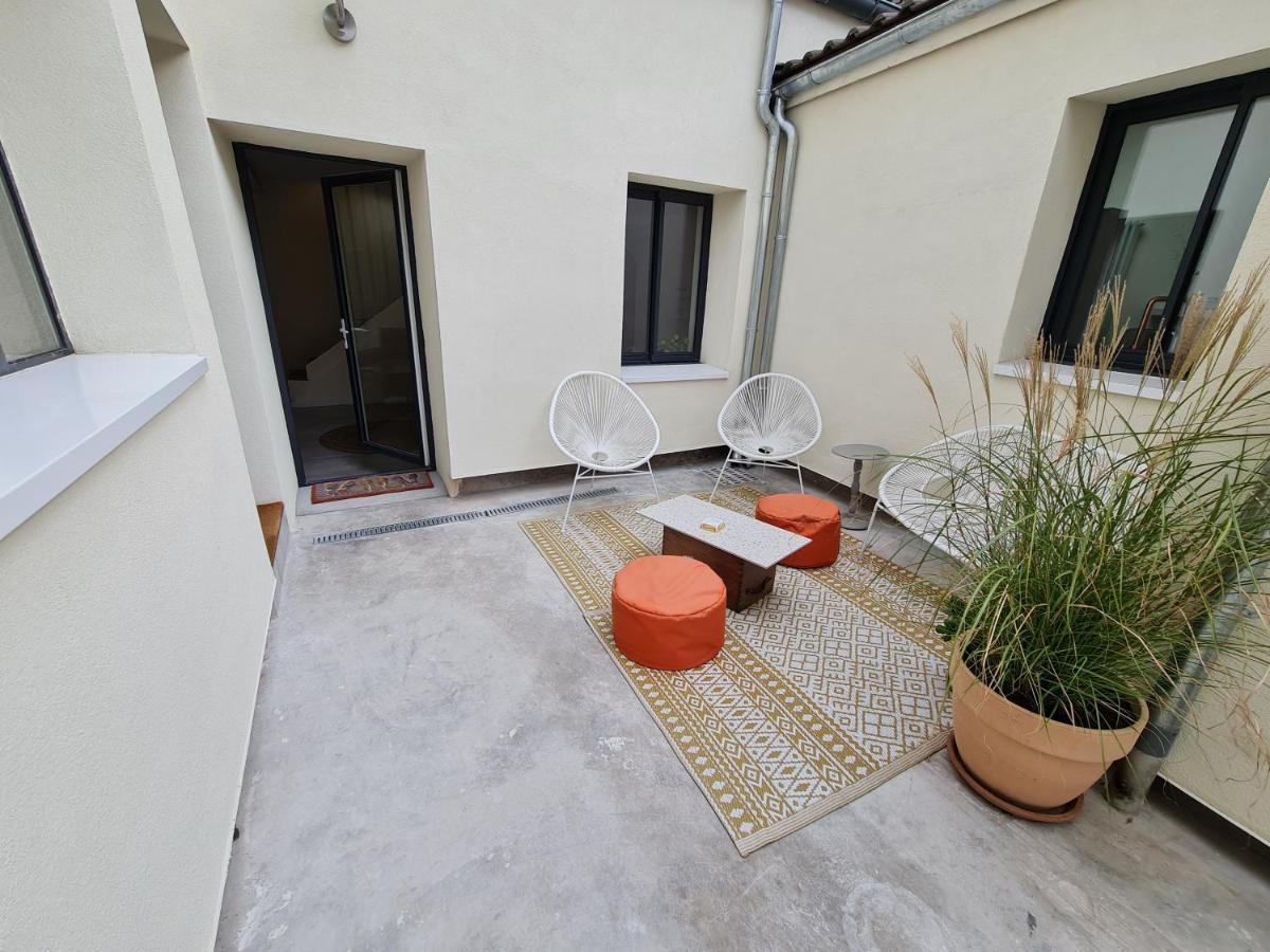 Le Saint Christophe - Mairie D'Aubervilliers Ligne 12 Zewnętrze zdjęcie